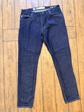 Vans Men’s V46 Taper Dark Wash Jeans Size 34x32
White Oak Cone Denim